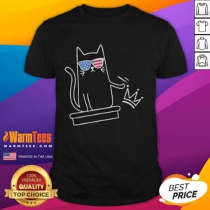 Alt Text: Awesome Cat No Kings In America sketch t-shirt featuring a unique cat illustration and bold graphic design.