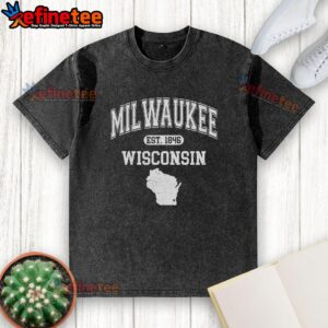 Premium Milwaukee Wisconsin Est 1846 Varsity Washed T-Shirt in navy blue, showcasing a classic vintage style.