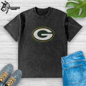 Alt Text: Good Green Bay Packers Rivet Logo Washed T-Shirt featuring a distressed logo on a comfy, casual tee.