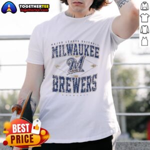 Alt Text: Official Milwaukee Brewers Major League Baseball Cooperstown Diamond T-Shirt featuring team logo and vintage design.