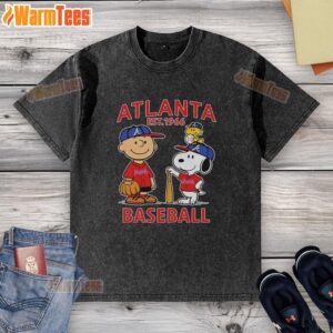 Alt Text: Cute Charlie Brown, Snoopy, and Woodstock in Atlanta Braves baseball jersey 'Est. 1961' on a washed T-shirt.