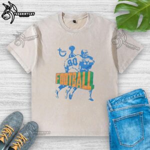 Good Topps Football Tackle Washed T-Shirt in vintage style, perfect for football fans and casual wear enthusiasts.