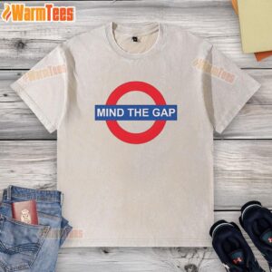 Alt Text: Pretty Bob Dylan 2026 Coachella Mind The Gap washed t-shirt featuring a vintage design and vibrant colors.