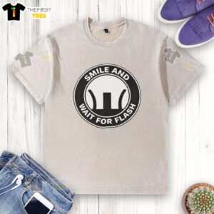Top Smile and Wait for Flash logo on a washed t-shirt, perfect for casual wear and stylish outfits.
