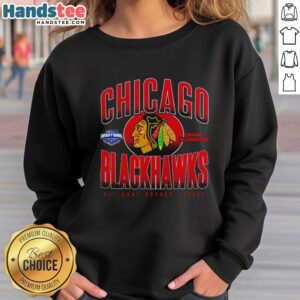 Alt Text: Nice Chicago Blackhawks Throwback Black Boxy Sweatshirt featuring iconic team logo and comfortable fit.