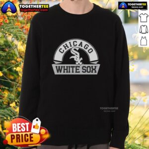 Alt Text: Top Chicago White Sox Phase Banner Arch Sweatshirt featuring team colors and logo, perfect for fans.