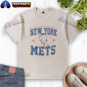 Official New York Mets Major League Baseball t-shirt featuring a diamond wash design, perfect for fans and collectors.