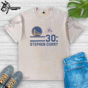 Alt Text: Stephen Curry Golden State Warriors signature name and number washed t-shirt, perfect for fans and collectors.