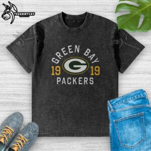 Original Green Bay Packers Heritage Print Washed T-Shirt featuring vintage logo and distressed design in green and gold.