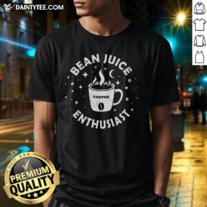 Awesome Bean Juice Enthusiast T-Shirt featuring a vibrant design for coffee lovers and beverage enthusiasts.