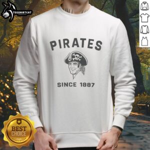 Alt Text: Original Pittsburgh Pirates Cooperstown Duster Sweatshirt featuring team logo and vintage design in black and gold.