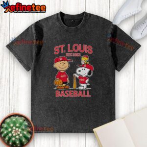 Awesome Charlie Brown Snoopy And Woodstock With St Louis Cardinals Baseball Jersey Est 1882 T-Shirt - Image 6