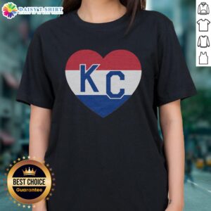 Good Netherlands KC Heart Ladies Tee featuring a stylish heart design, perfect for fans of Dutch culture and fashion.