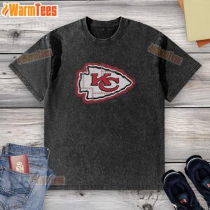 Good Kansas City Chiefs Rivet Logo Washed T-Shirt featuring a vintage design and team logo in vibrant colors.