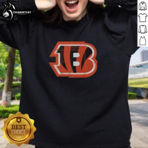 Alt Text: Stylish Good Cincinnati Bengals Rivet Logo Sweatshirt featuring bold team colors and a comfortable fit for fans.