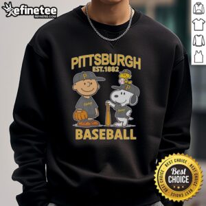 Awesome Charlie Brown, Snoopy, and Woodstock wearing Pittsburgh Pirates baseball jersey sweatshirt, Est. 1882.