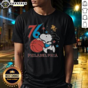 Awesome Sixers Snoopy 76 Philadelphia T-Shirt featuring a stylish design for fans of the Philadelphia 76ers basketball team.