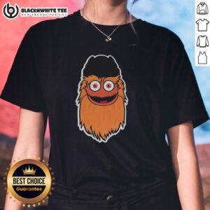 Original Joe Giglio wearing GrittyTop tee, featuring an Internet cartoon character using an old computer.