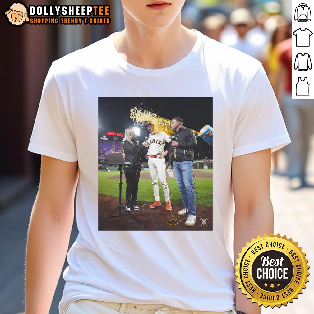 Awesome Daniel Susac San Francisco Giants Have Water Thrown On Someone T Shirt Awesome Daniel Susac San Francisco Giants T-shirt featuring water being thrown on someone, perfect for fans!