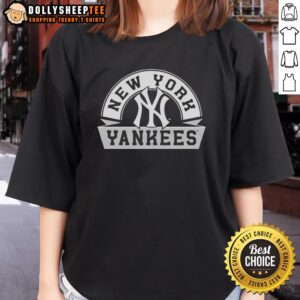 Good New York Yankees Phase Banner Arch Ladies Tee showcasing team logo and stylish design for fans.