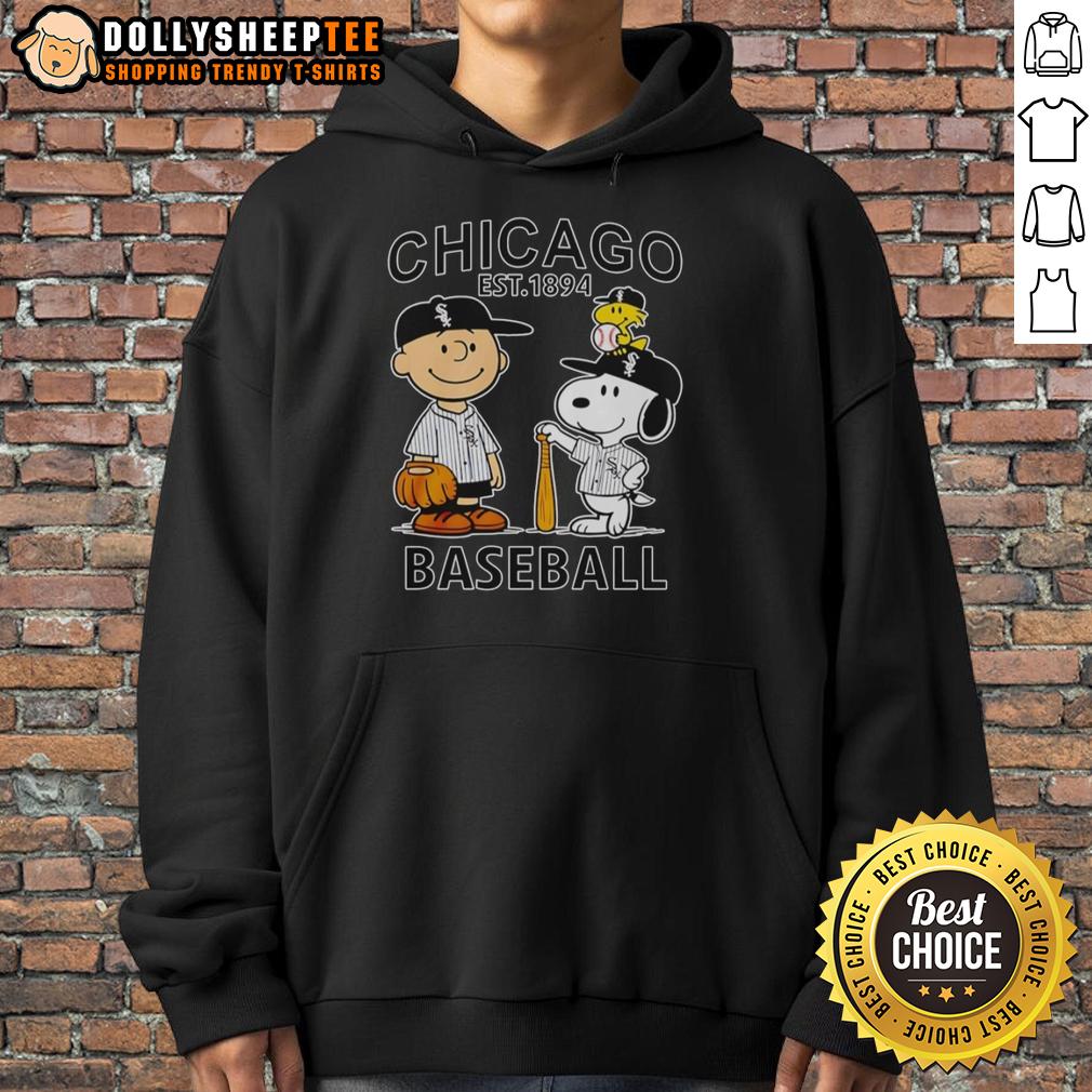 Cute Charlie Brown Snoopy And Woodstock With Chicago White Sox Baseball Jersey Est 1894 Hoodie Alt Text: Cute Charlie Brown, Snoopy, and Woodstock in Chicago White Sox baseball jersey hoodie, Est. 1894.