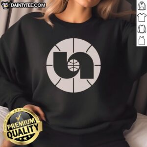 Alt Text: Vintage 1980s Nebraska basketball logo sweatshirt showcasing classic design and team spirit in vibrant colors.