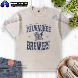 Official Milwaukee Brewers Major League Baseball Cooperstown Diamond Washed T-Shirt in navy blue, featuring team logo.