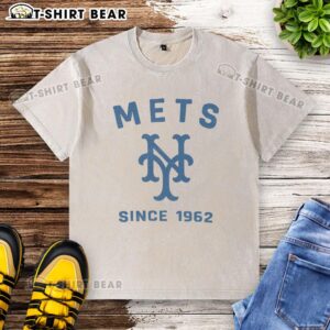 Pretty New York Mets Cooperstown Duster Washed T-Shirt featuring classic team logo in vibrant colors on soft fabric.