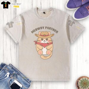 Alt Text: Cute cowboy cat wearing a 'Pretty Meowdy Partner' washed t-shirt, perfect for cat lovers and western fashion enthusiasts.