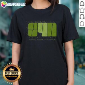 Good Smart 4 Arts Ladies Tee in vibrant colors, perfect for art enthusiasts and casual wear.