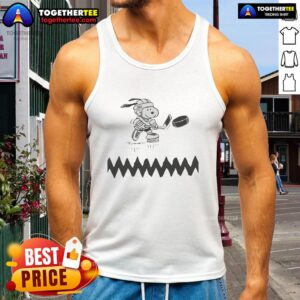 Top Snoopy Dog hockey player graphic tank top featuring a playful design perfect for sports fans and casual wear.