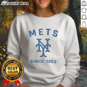 Cozy New York Mets Cooperstown duster sweatshirt featuring team colors and logo, perfect for fans and casual wear.