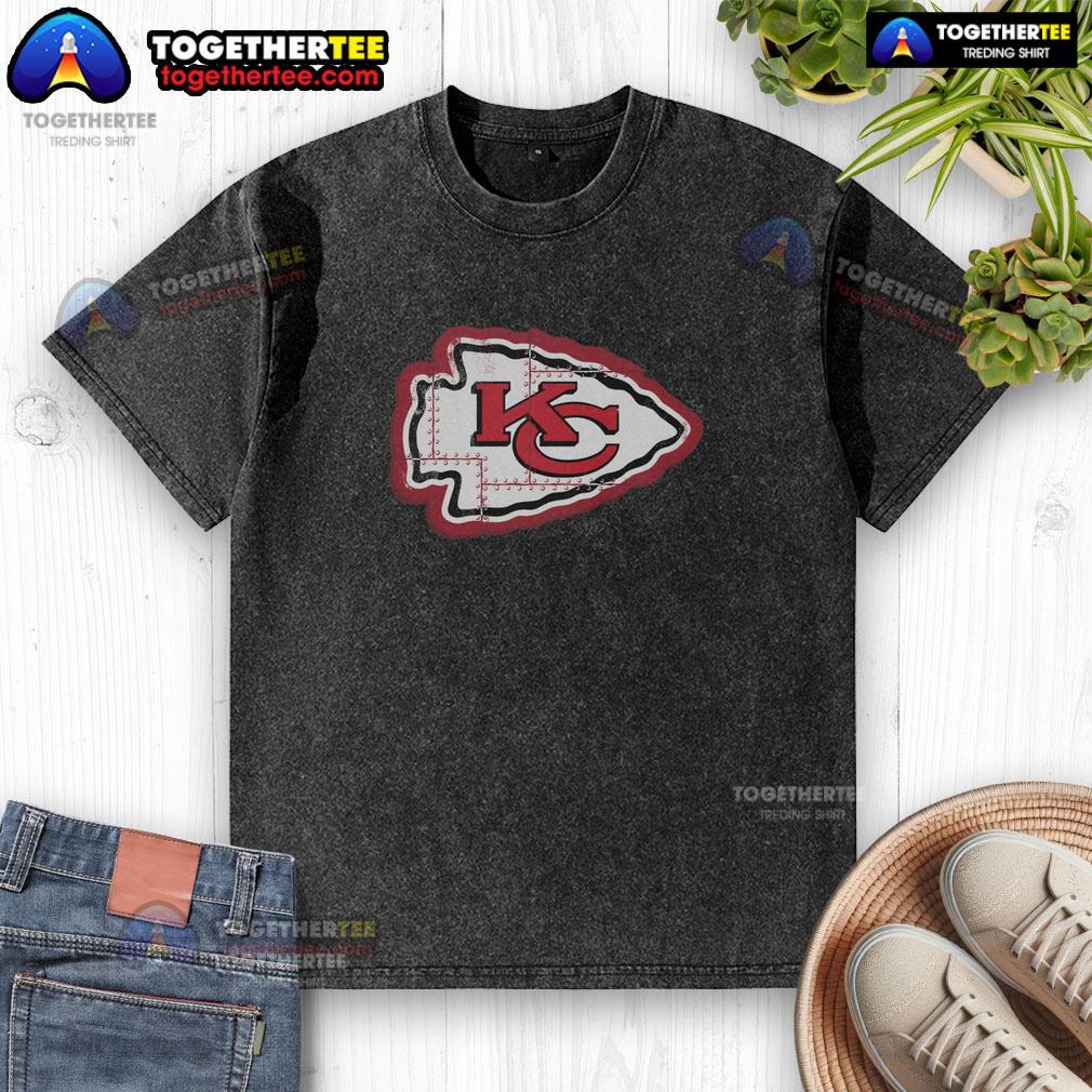 Nice Kansas City Chiefs Rivet Logo Washed T Shirt Alt Text: Nice Kansas City Chiefs Rivet Logo Washed T-Shirt in red, featuring vintage-style logo, perfect for fans.