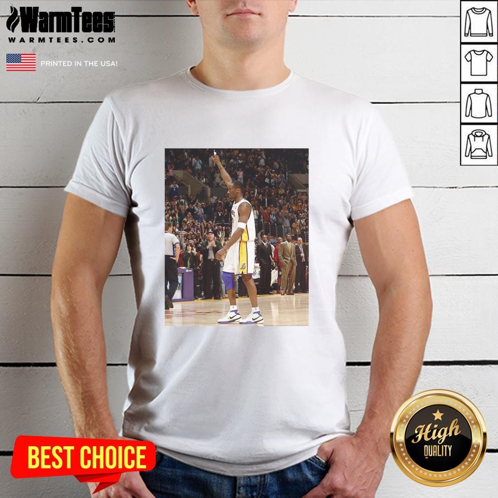 nice-pau-gasol-wearing-kobe-bryant-t-shirt-1 Alt Text: Pau Gasol smiling while wearing a Kobe Bryant T-shirt, showcasing his admiration for the Lakers legend.