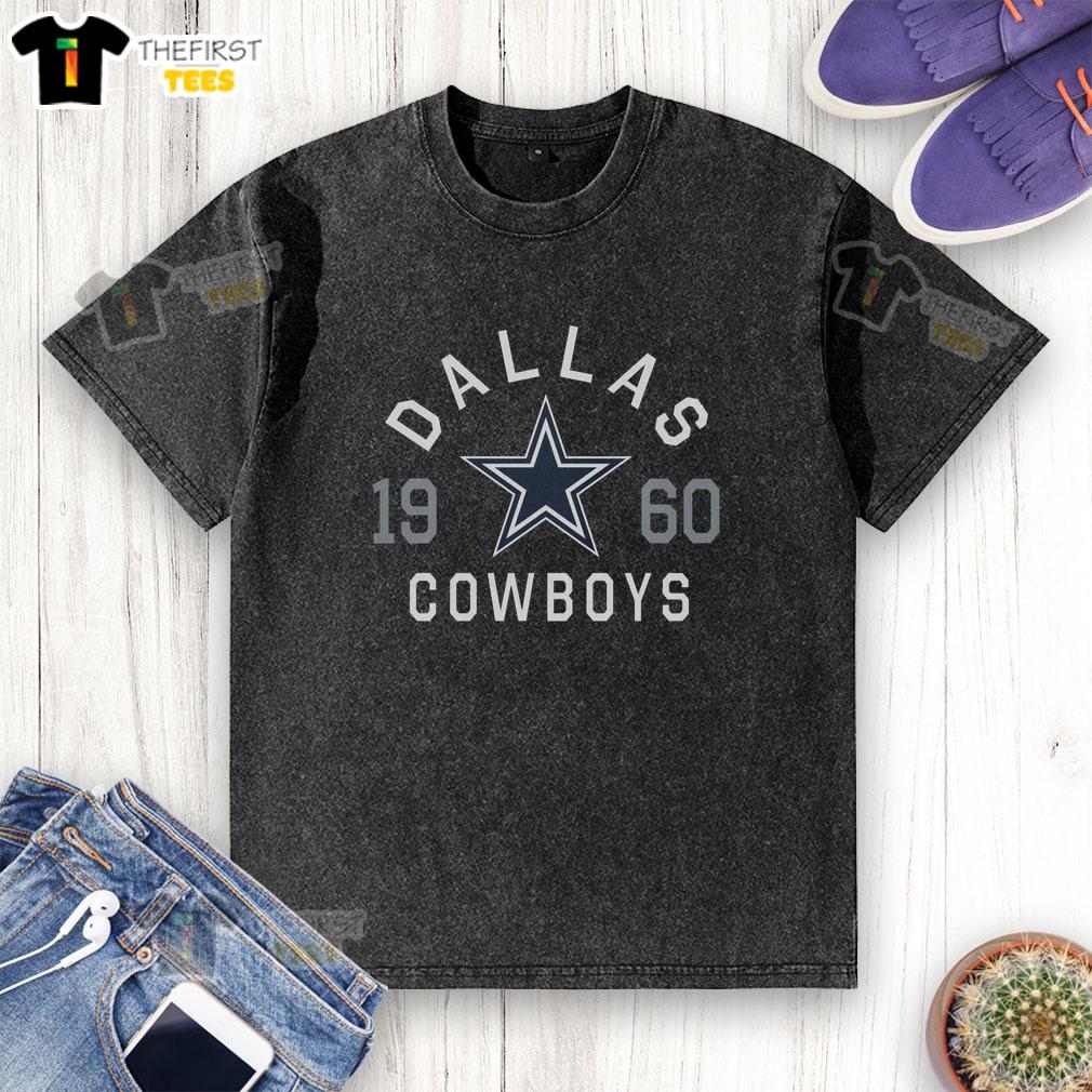 official-dallas-cowboys-heritage-print-washed-t-shirt Official Dallas Cowboys Heritage Print Washed T-Shirt in blue with team logo, perfect for fans and casual wear.