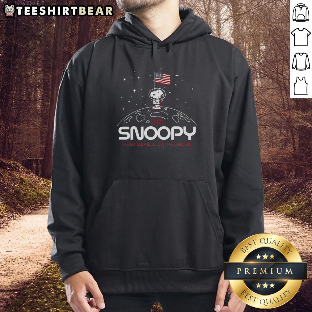 original-snoopy-first-beagle-on-the-moon-1969-patriotic-hoodie Original Snoopy First Beagle on the Moon 1969 Patriotic Hoodie featuring iconic Snoopy design for space enthusiasts.