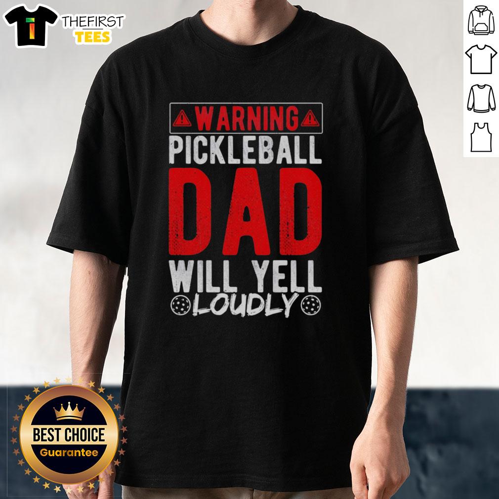 original-warning-pickleball-dad-will-yell-loudly-pickleball-dad-t-shirt-1 Alt Text: Original Warning Pickleball Dad Will Yell Loudly T-Shirt design featuring bold text on a casual tee for pickleball enthusiasts.