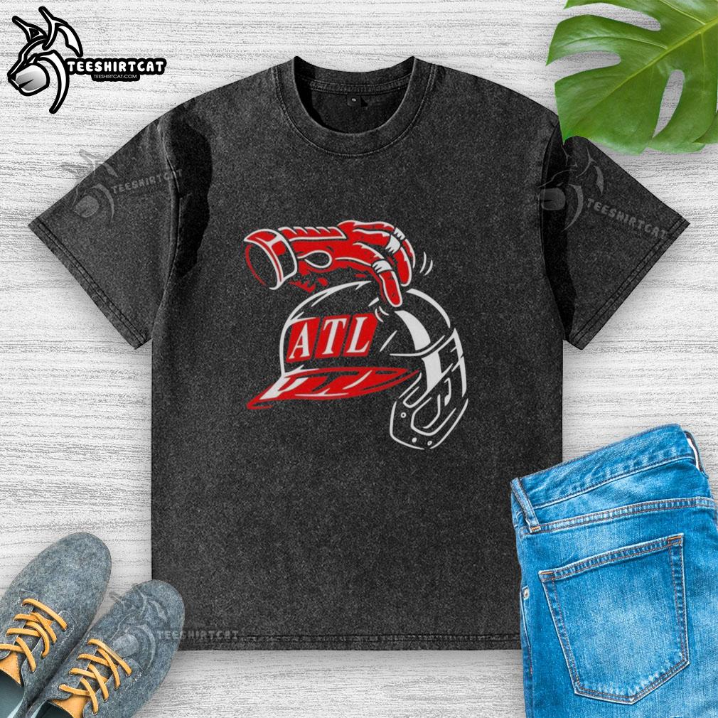 premium-atlanta-braves-atl-head-scratch-washed-t-shirt Alt Text: Premium Atlanta Braves ATL Head Scratch Washed T-Shirt featuring a stylish design for baseball fans.
