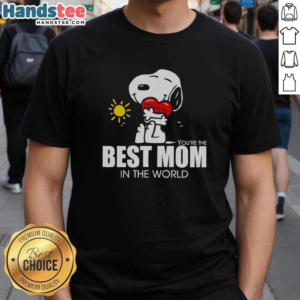 premium-snoopy-hugging-heart-best-mom-in-the-world-t-shirt-1 Alt Text: Premium Snoopy hugging a heart on a Best Mom In The World T-shirt, perfect gift for loving mothers.