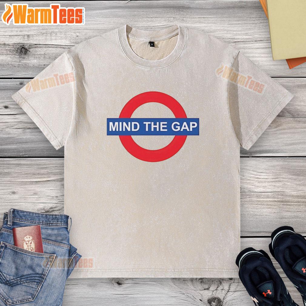 pretty-bob-dylan-2026-coachella-mind-the-gap-washed-t-shirt Alt Text: Pretty Bob Dylan 2026 Coachella Mind The Gap washed t-shirt featuring a vintage design and vibrant colors.