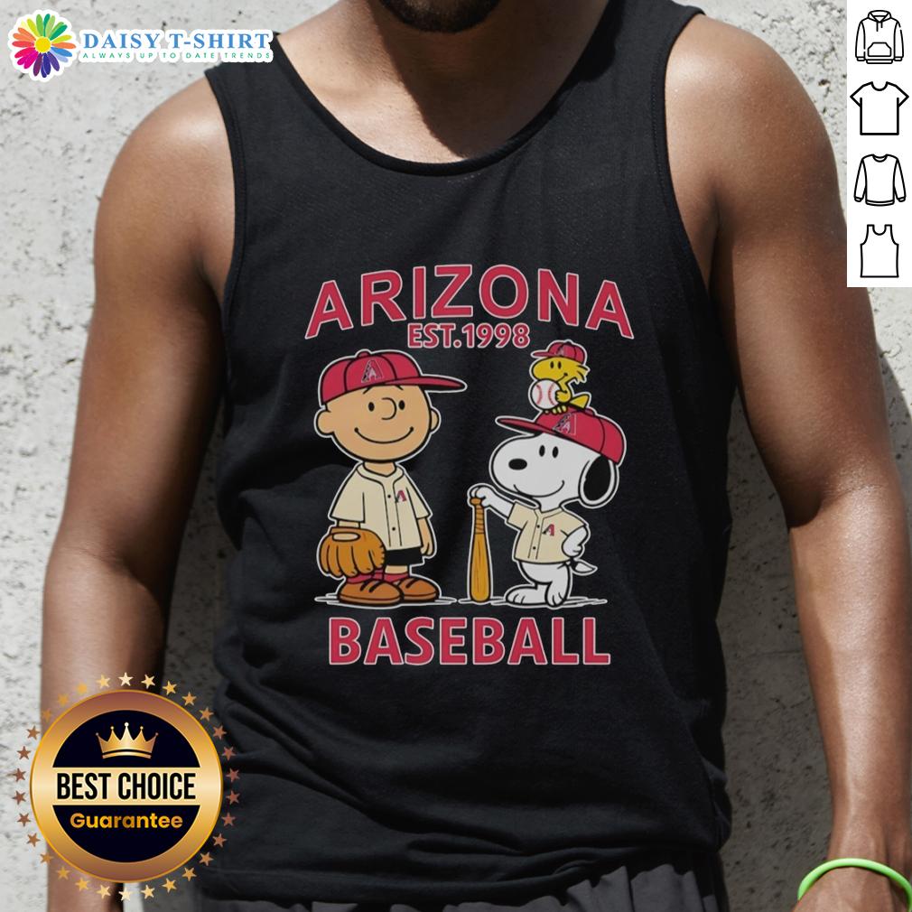 Pretty Charlie Brown Snoopy And Woodstock With Arizona Diamondbacks Baseball Jersey Est 1998 Tank Top Pretty Charlie Brown, Snoopy, and Woodstock wearing Arizona Diamondbacks jersey 1998 tank top, fun baseball apparel.