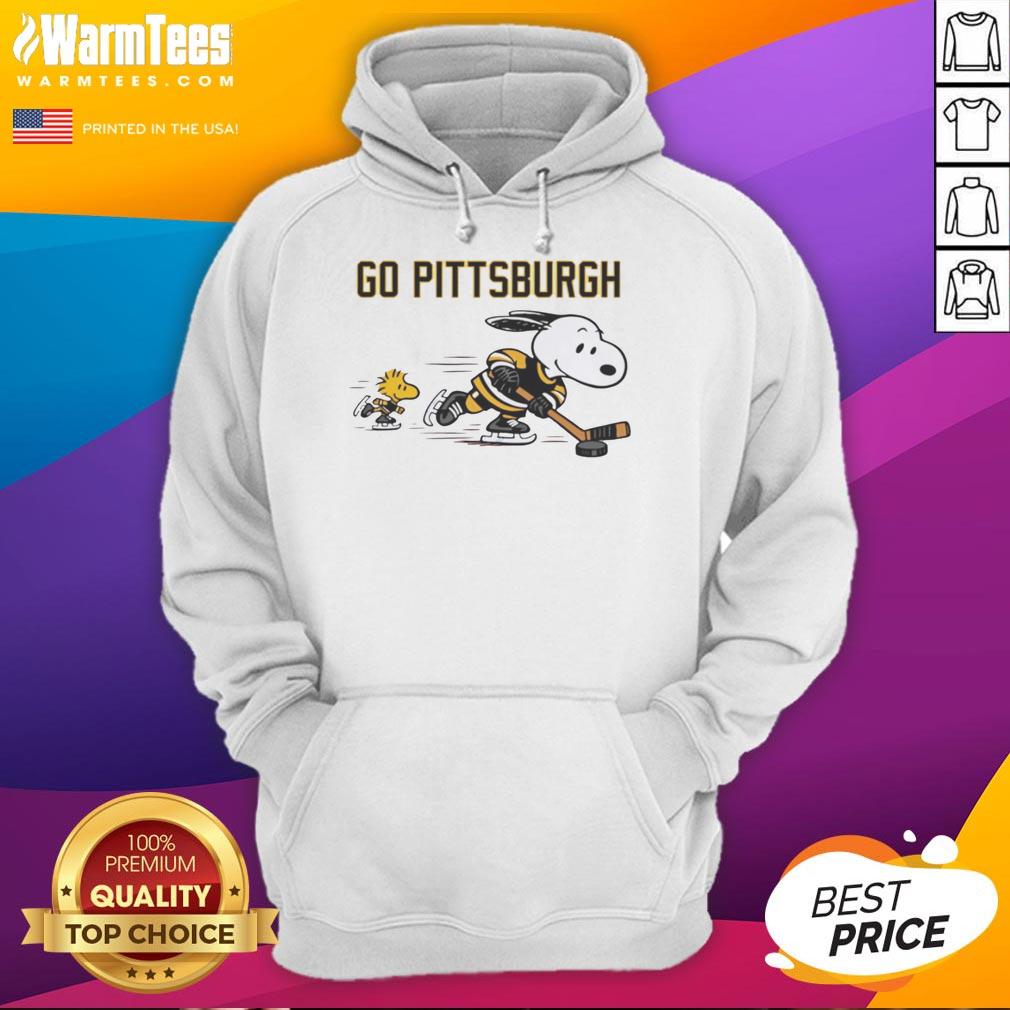 pretty-snoopy-and-woodstock-cheer-for-pittsburgh-penguins-go-pittsburgh-hoodie Pretty Snoopy and Woodstock cheer for Pittsburgh Penguins in a stylish Go Pittsburgh hoodie, showcasing team spirit.