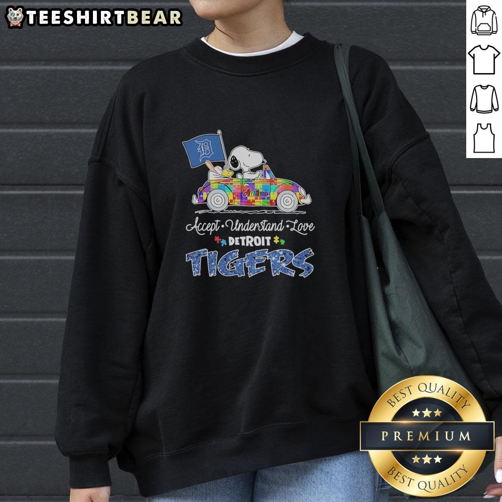 pretty-snoopy-and-woodstock-driving-car-autism-accept-understand-love-detroit-tigers-sweatshirt Pretty Snoopy and Woodstock driving a car on a Detroit Tigers sweatshirt promoting autism acceptance and love.