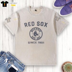 Stylish Boston Red Sox Cooperstown Duster washed T-shirt featuring team logo, perfect for fans and casual wear.
