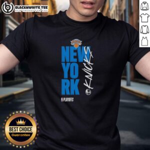 Alt Text: Nice New York Knicks playoff basketball logo T-shirt featuring vibrant team colors and iconic logo design.