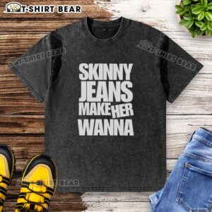 Stylish woman in awesome skinny jeans and a washed t-shirt, showcasing a trendy casual outfit for a chic look.