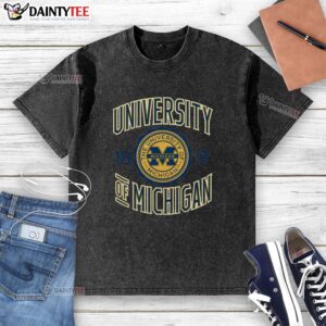 Nice Michigan Retro Seal 1817 washed t-shirt featuring a vintage design and soft fabric, perfect for casual wear.