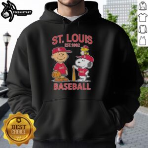 Awesome Charlie Brown and Snoopy X St. Louis Cardinals Basketball hoodie, established 1882, perfect for sports fans.