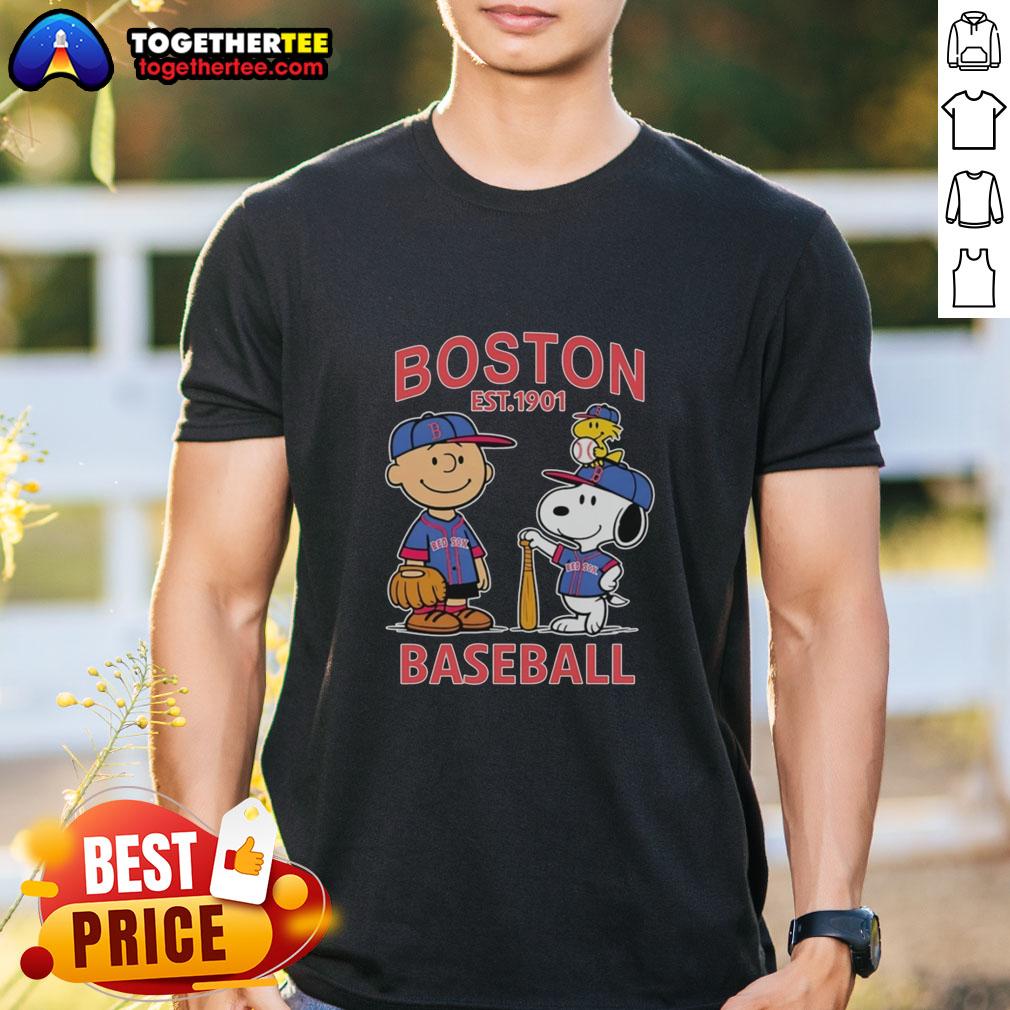 Top Charlie Brown Snoopy And Woodstock With Boston Red Sox Baseball Jersey Est 1901 T-Shirt Alt Text: Top Charlie Brown, Snoopy, and Woodstock wearing Boston Red Sox baseball jersey T-shirt, established 1901.