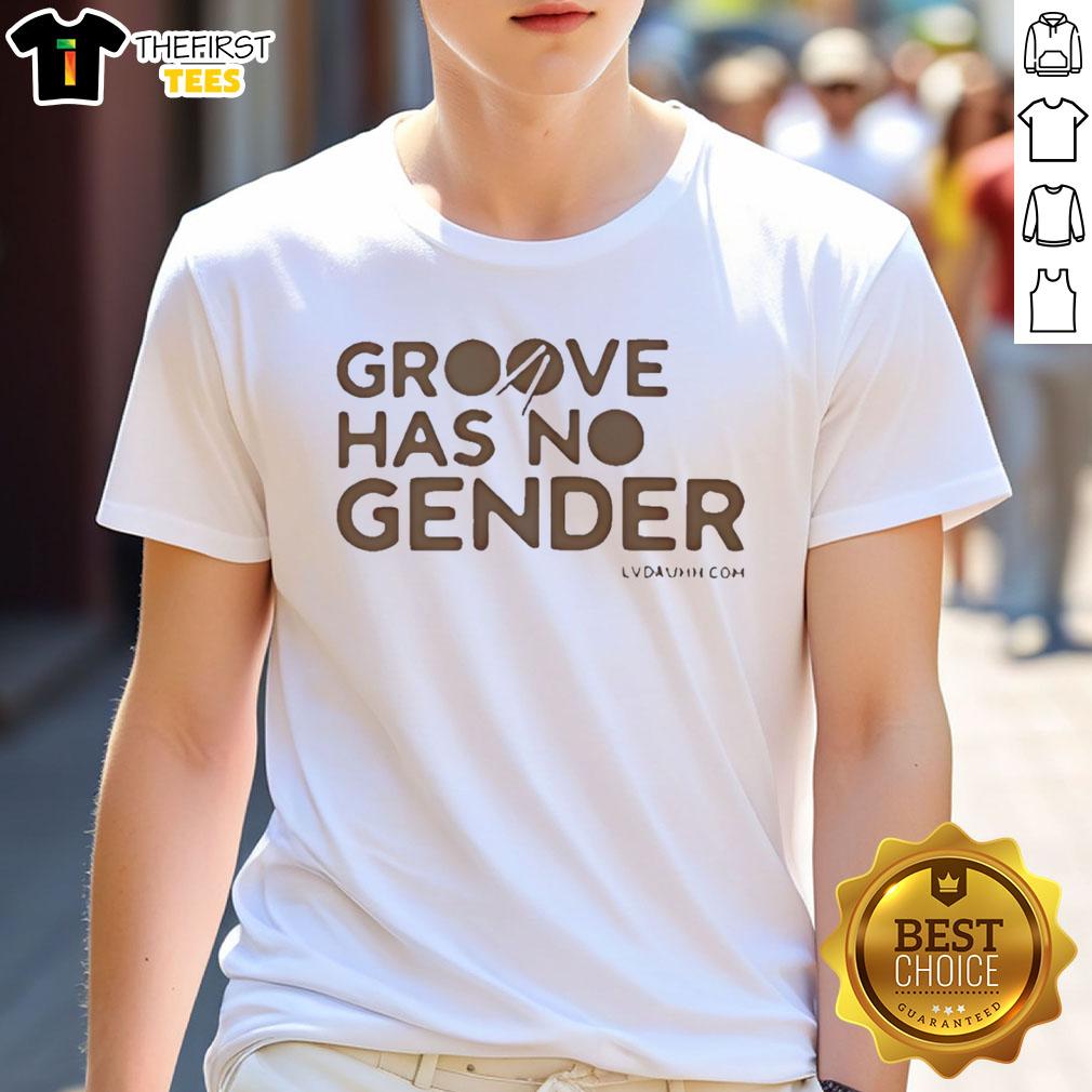 top-drum-groove-has-no-gender-signature-t-shirt Top Drum Groove Has No Gender Signature T-Shirt featuring a stylish drum graphic, perfect for music lovers and drummers.